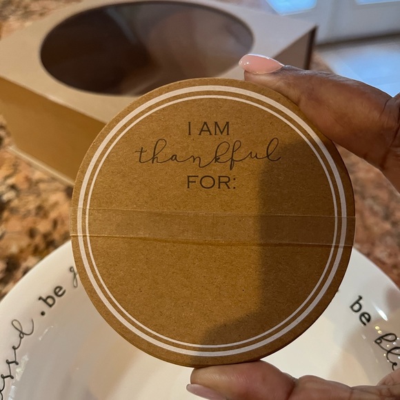 The Thankful Bowl by Mud Pie. “Be thankful, Be blessed”, Be grateful”. - Picture 8 of 8